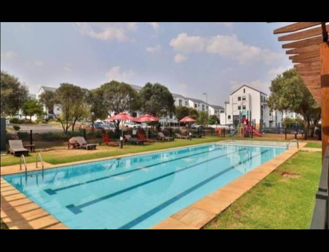 2 BEDROOM APARTMENT FOR SALE IN MODDERFONTEIN